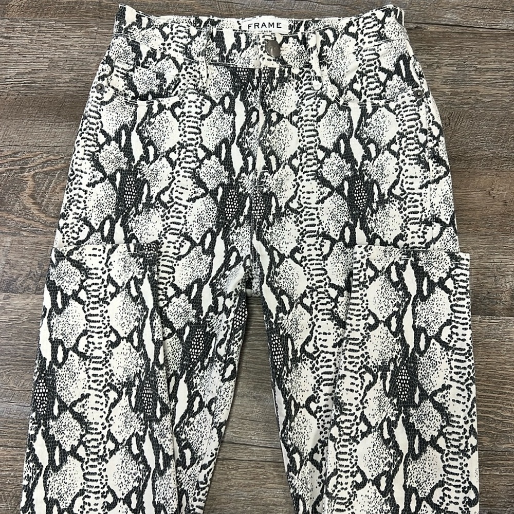 Frame ALI High Rise Cigarette Tonal Python Print Jeans Size 23